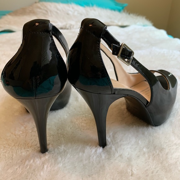 Guess patent leather heels, size 9.5 - Picture 2 of 7